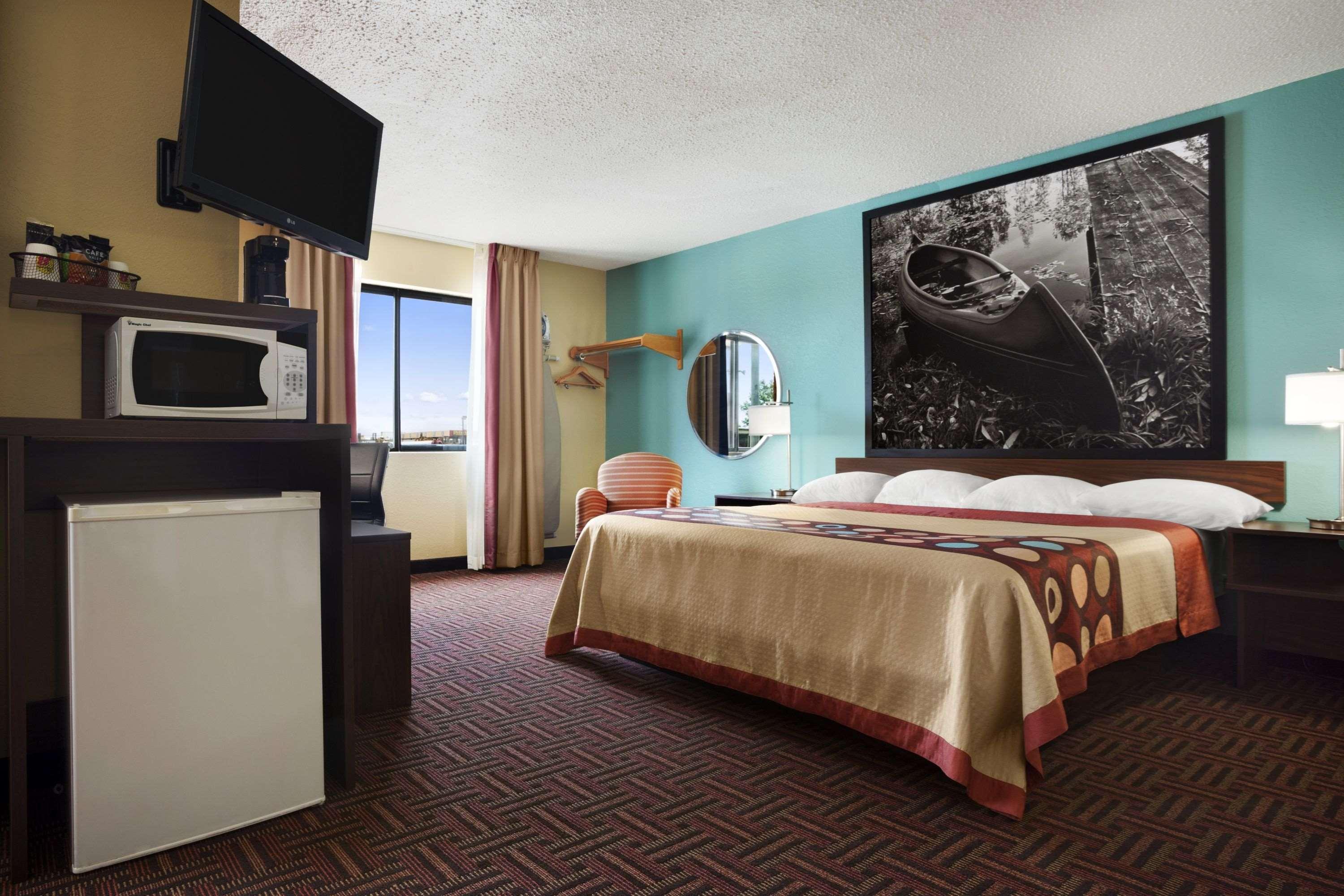 ซูเปอร์ 8 บาย วินด์แฮม แมเรียน Motel มาเรียน ภายนอก รูปภาพ